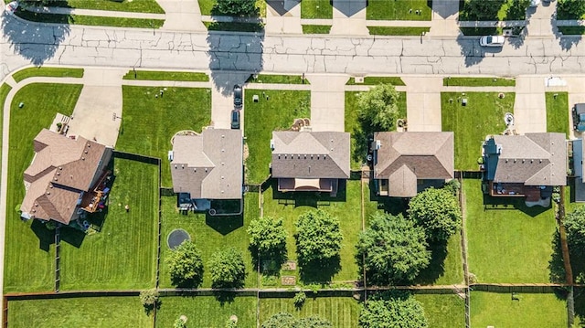 212 Hampton Dr, Smithville, MO 64089 - aerial view