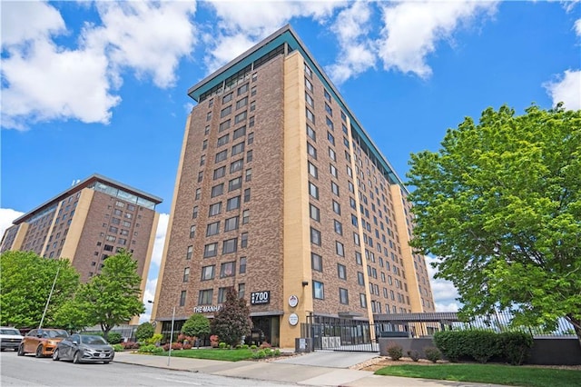 700 E 8th St Unit 11T, Kansas City, MO 64106 - view of building exterior