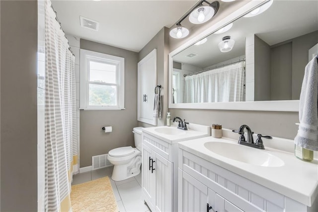 10100 E Sheley Rd, Independence, MO 64052 - full bathroom with vanity, toilet, tile patterned floors, baseboards, and a shower with curtain