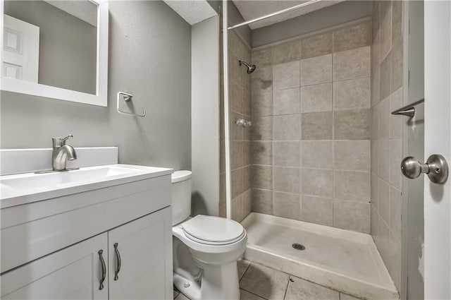 14033 Dornoch St, Grandview, MO 64030 - bathroom featuring toilet, vanity, and a tile shower