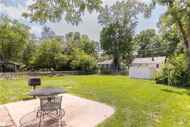 6038 Catalina St, Fairway, KS 66205 - view of yard with a patio