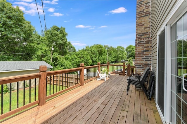 530 Nipper Ln, Leavenworth, KS 66048 - view of wooden terrace
