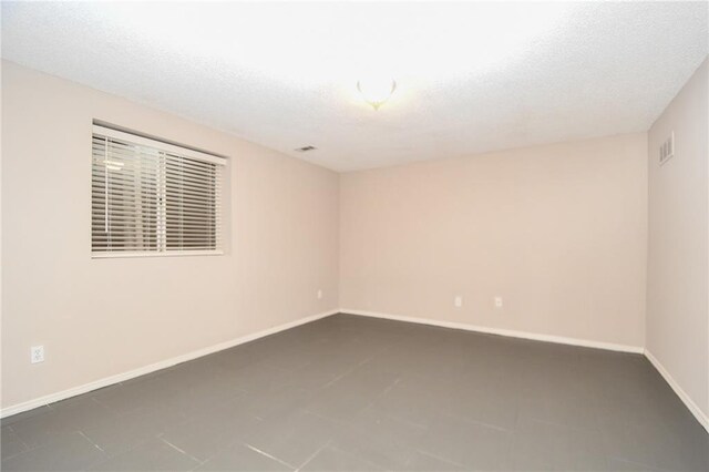 709 N Michigan Cir, Lawrence, KS 66044 - photo 25