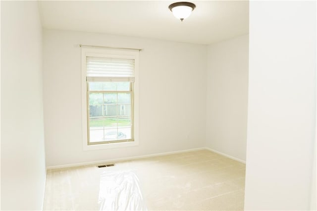 204 NW Redwood Ct, Lees Summit, MO 64064 - unfurnished room featuring carpet
