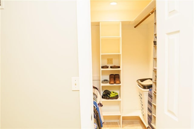 204 NW Redwood Ct, Lees Summit, MO 64064 - view of spacious closet