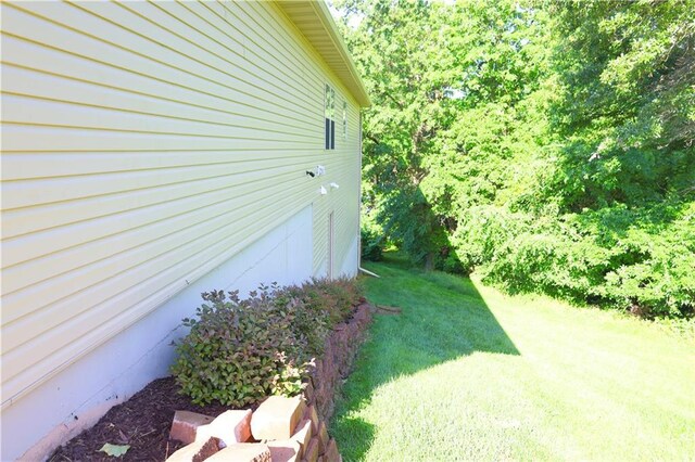 2404 Edmonds Ct, Columbia, MO 65203 - view of grassy yard