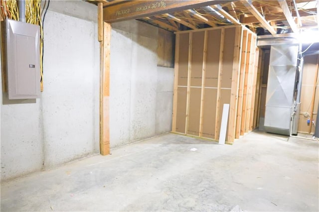 2404 Edmonds Ct, Columbia, MO 65203 - unfinished below grade area with electric panel