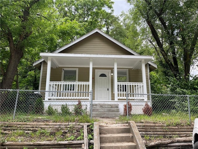 1226 10th Ave, Leavenworth, KS 66048 - bungalow with a porch