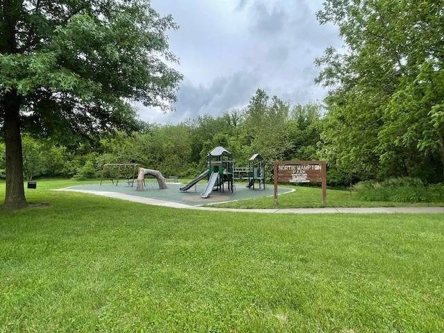 11601 N Manning Ave, Kansas City, MO 64157 - community play area with a lawn
