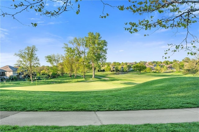 4313 Lakeview Ter, Basehor, KS 66007 - view of property's community featuring golf course view and a lawn