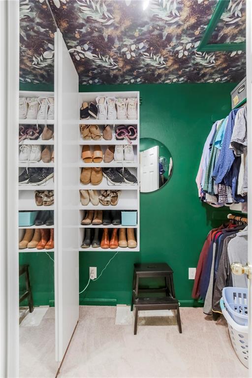 616 N Winwood Ter, Gardner, KS 66030 - view of closet