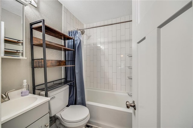1025 S Park Ave, Independence, MO 64050 - full bathroom with vanity, shower / tub combo with curtain, and a textured wall
