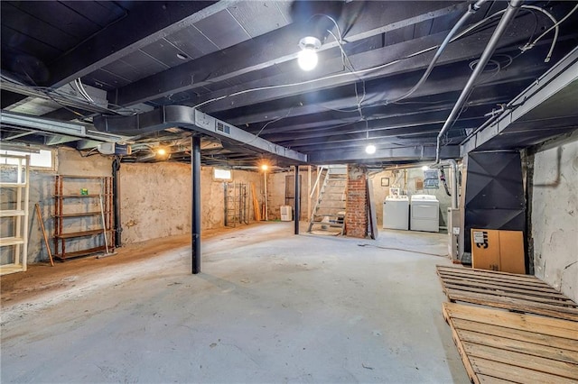1025 S Park Ave, Independence, MO 64050 - below grade area featuring washer and dryer