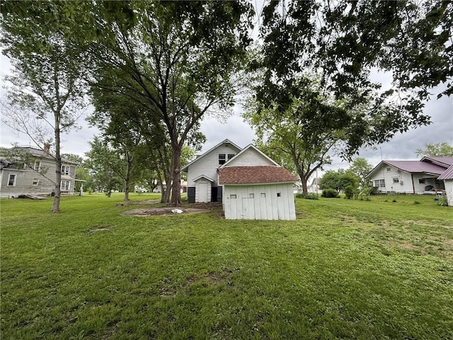 347 Walnut St, Kidder, MO 64649 - view of green lawn