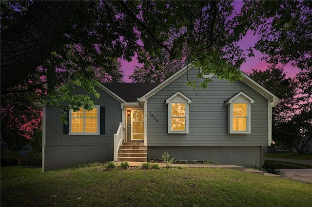 1609 NE Jade Ct, Lees Summit, MO 64086 - view of front of property featuring a yard