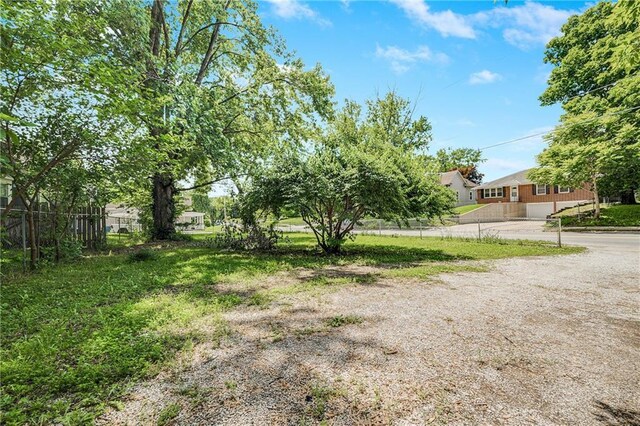 215 S Leonard St, Liberty, MO 64068 - photo 26