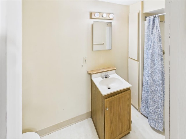 240 SE 121st Rd, Warrensburg, MO 64093 - bathroom with vanity and toilet