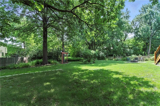 15206 W 85th St, Lenexa, KS 66219 - view of yard