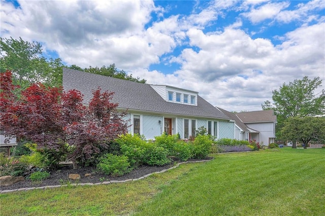 10236 Noland Rd, Lenexa, KS 66215 - view of front of home with a front lawn