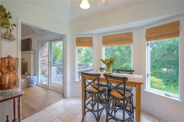 10236 Noland Rd, Lenexa, KS 66215 - dining room featuring baseboards
