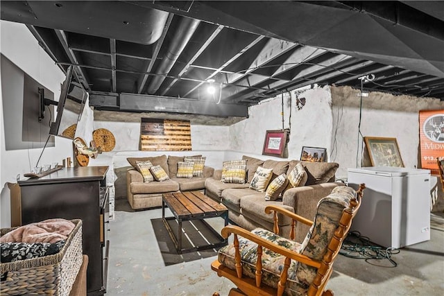 5112 Rock Creek Ln, Mission, KS 66205 - living room featuring concrete floors