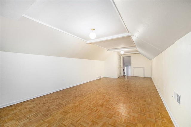 9601 W 97th St, Overland Park, KS 66212 - bonus room featuring vaulted ceiling and baseboards