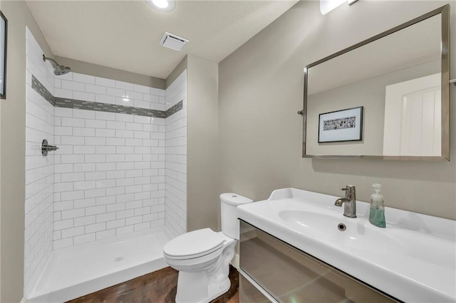 2301 NE 110th St, Kansas City, MO 64155 - full bath featuring a stall shower, vanity, and wood finished floors