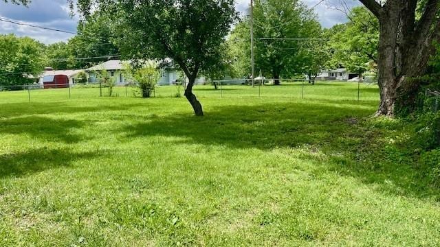 1636 S Poplar St, Ottawa, KS 66067 - view of yard