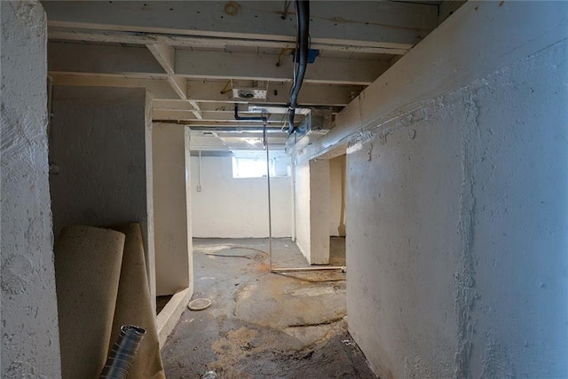 814 E Hayward Ave, Independence, MO 64050 - view of below grade area