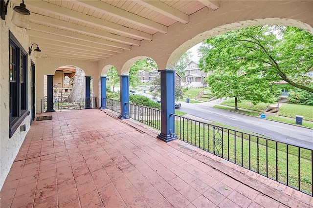 918 W 32nd Ter, Kansas City, MO 64111 - view of covered porch