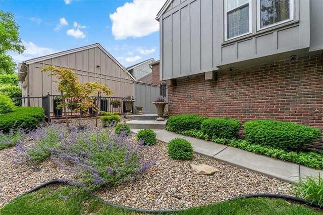 4325 W 112th St, Leawood, KS 66211 - view of community