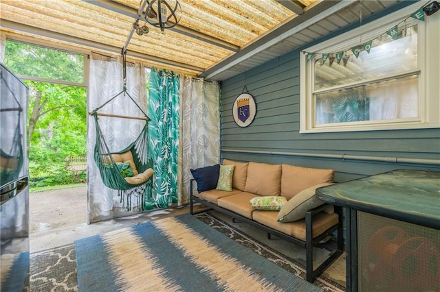 808 NE 62nd St, Gladstone, MO 64118 - sunroom with outdoor lounge area