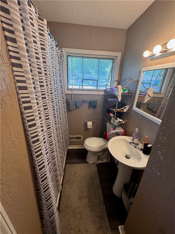 7104 E 107th Pl, Kansas City, MO 64134 - photo 9
