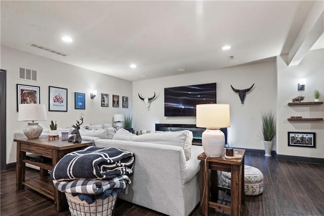 11106 W 146th Ter, Overland Park, KS 66221 - living room with dark wood-style floors, baseboards, and recessed lighting