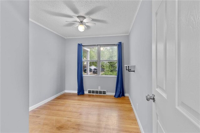 5653 Sloan Ave, Kansas City, KS 66104 - photo 12