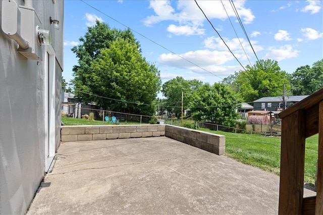 307 E 3rd Dr S, Independence, MO 64050 - view of patio / terrace
