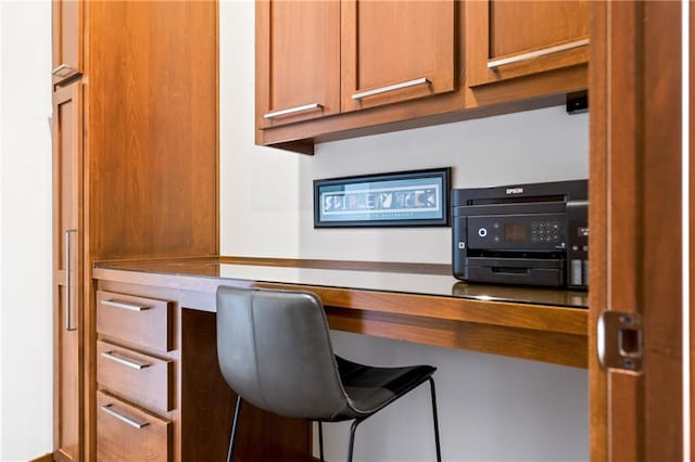 25075 W 105th Ter, Olathe, KS 66061 - office featuring built in study area