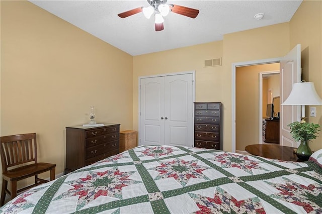 14175 W 155th St, Olathe, KS 66062 - bedroom featuring a closet and ceiling fan