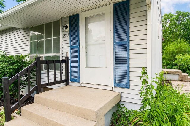 1607 N Cherokee St, Independence, MO 64058 - photo 3