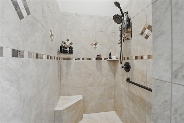 1104 NW 109th St, Kansas City, MO 64155 - full bathroom featuring tiled shower