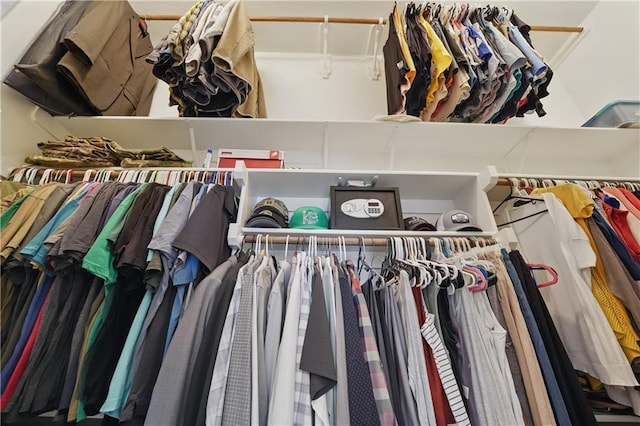 1104 NW 109th St, Kansas City, MO 64155 - view of spacious closet