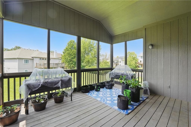 1104 NW 109th St, Kansas City, MO 64155 - sunroom featuring a residential view and vaulted ceiling