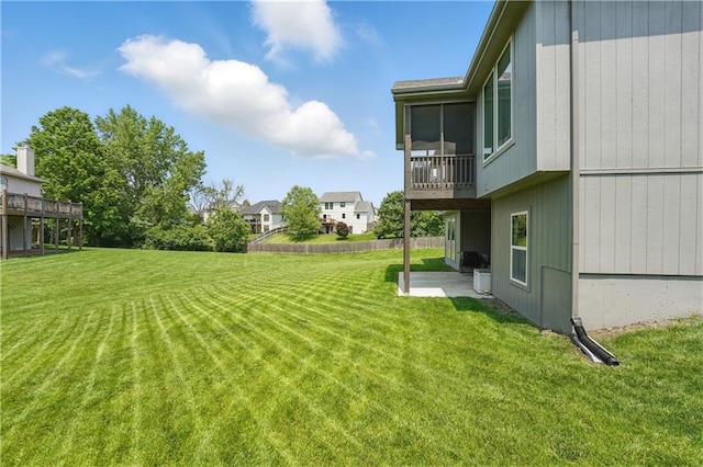 1104 NW 109th St, Kansas City, MO 64155 - view of grassy yard