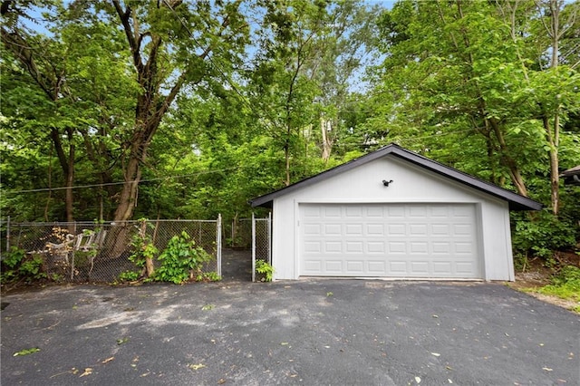 1419 Washington Blvd, Kansas City, KS 66102 - view of detached garage