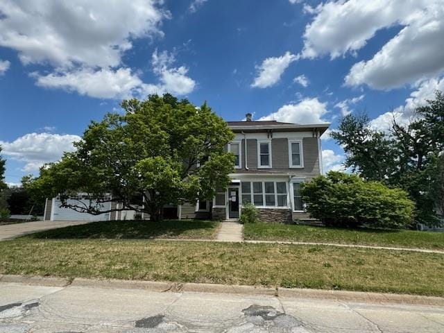 605 N Vine St, Maryville, MO 64446 - photo 1
