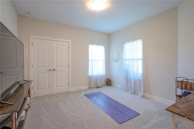 24129 W 95th St, Lenexa, KS 66227 - entryway featuring carpet and baseboards