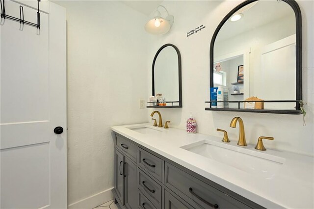 24905 W 57th St, Shawnee, KS 66226 - full bath featuring double vanity