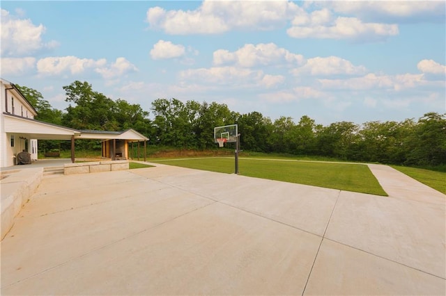 24905 W 57th St, Shawnee, KS 66226 - view of patio with concrete driveway