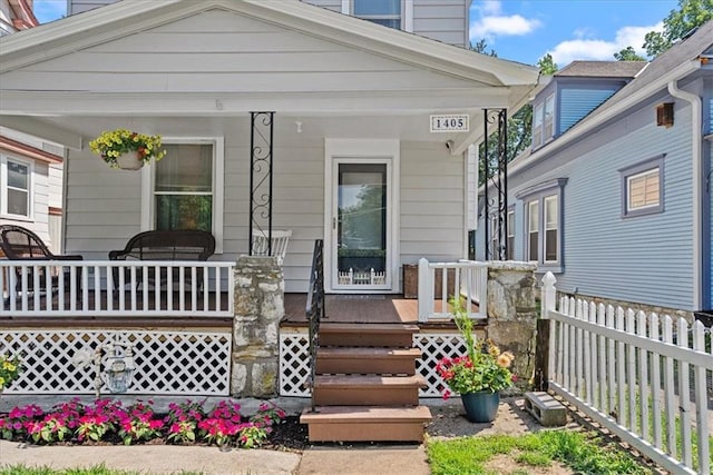 1405 W 40th St, Kansas City, MO 64111 - view of front facade with a porch