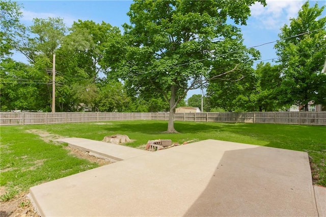 9318 Noland Rd, Lenexa, KS 66215 - view of patio / terrace